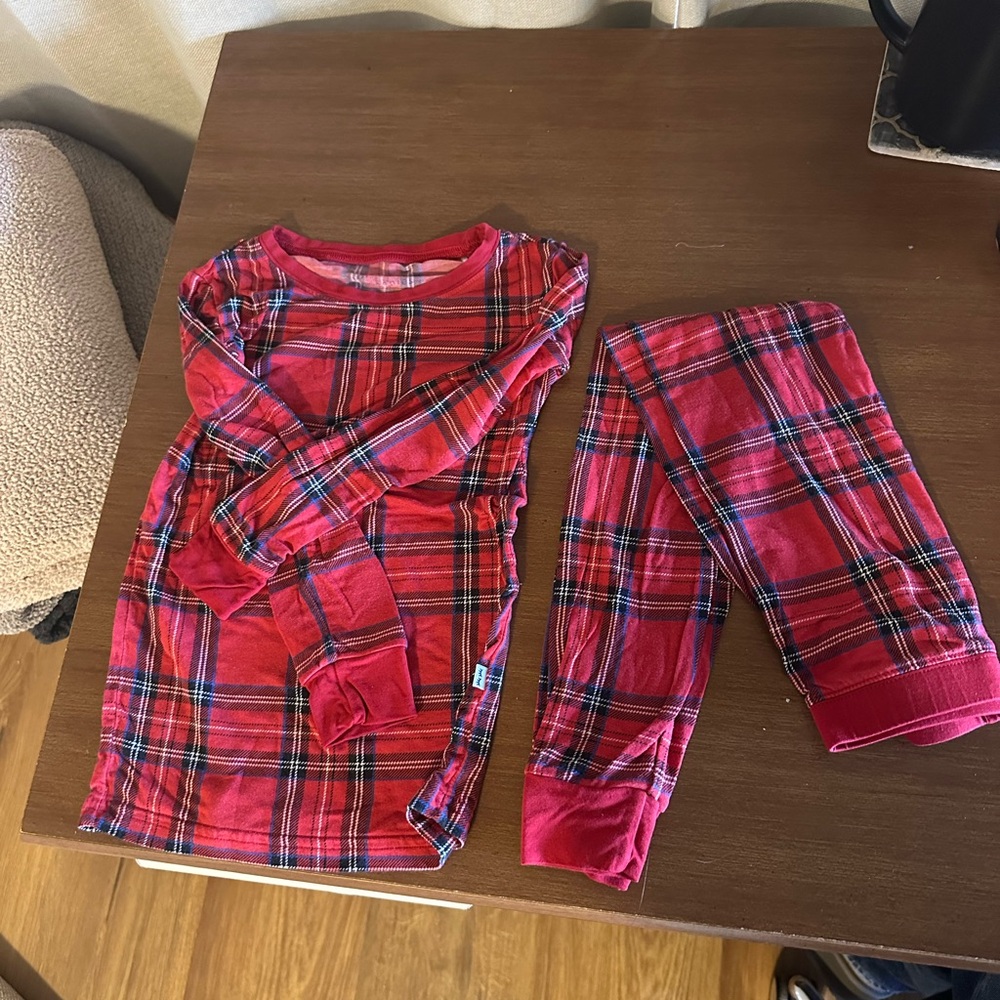 Little Sleepies 4T pajamas.